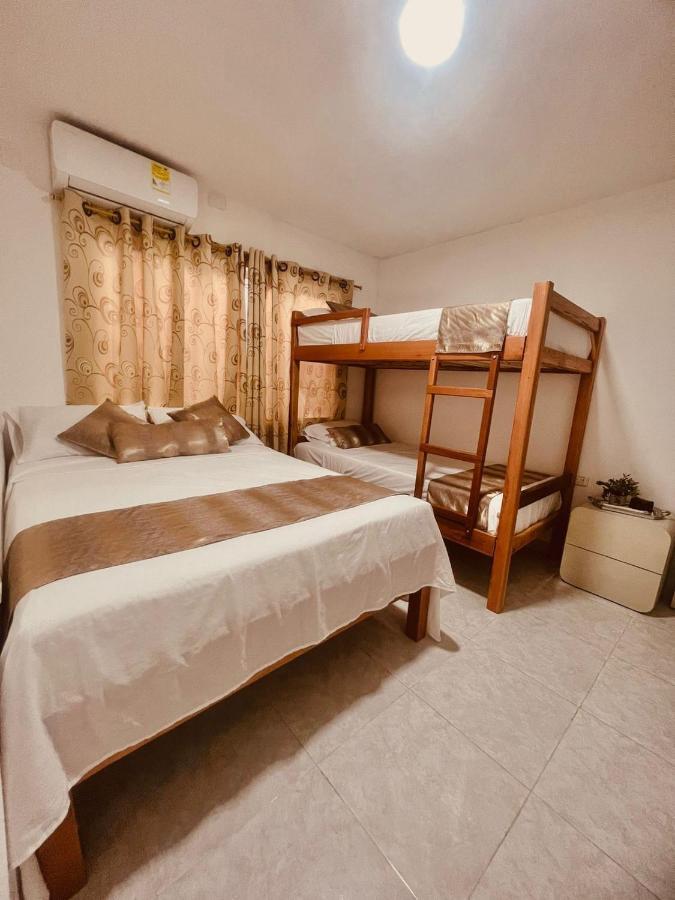 Hostal Casa San Pedro Санта-Марта Екстер'єр фото
